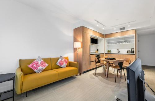 Renfrew-Collingwood Apartment | Urban Oasis near Joyce Station: 1BR Condo