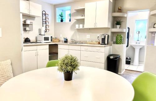 North Park Apartment | Urban Oasis Near The Zoo A Central Studio For 2