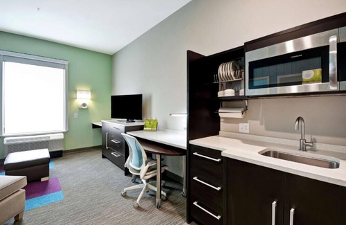 Ferry Pass Hotel | Urban Oasis! Onsite Parking, Pets Allowed, Short Drive to Pensacola Beach