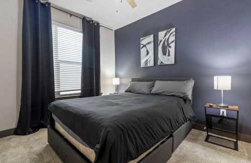 Chestnut Apartment | Urban Oasis, Pool Gym Dog Park Free WiFi