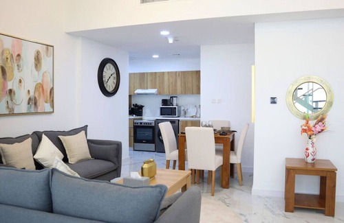 Masdar City Apartment | Urban Oasis Retreat - 2BR duplex in Masdar City