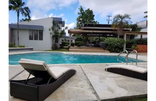 Sabana Llana Sur House | Urban Paradise