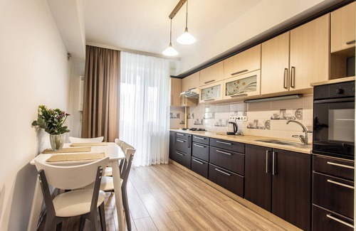 Chisinau Apartment | Urban Plant Haven