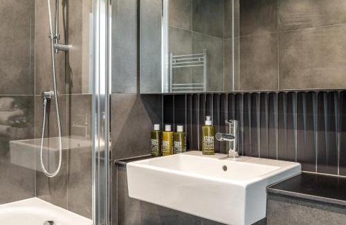 Stratford and New Town Apartment | Urban Rest Stratford Apartments