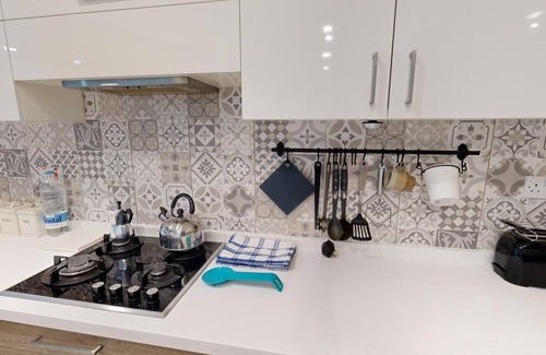 Ta' Giorni Apartment | Urban Retreat Family Apartment with BBQ