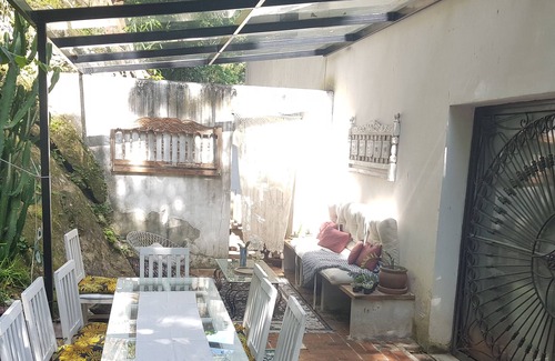 Santa Teresa Bed & Breakfast | Urban retreat in villa with pool, surrounded by nature in the middle of town