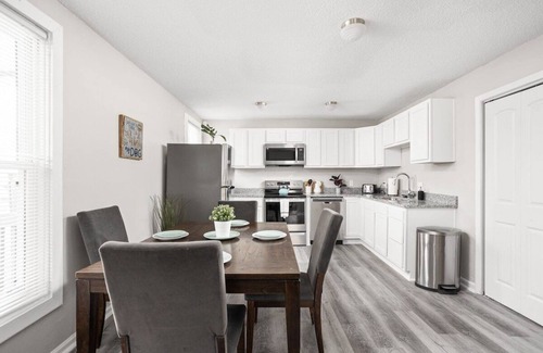 Mapleton/Fall Creek House | Urban Retreat: Modern Comfort Meets Cultural Charm