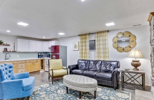 Orem House | Urban Retreat with Modern Comforts & Pets Welcome!