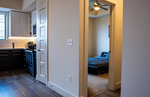 Midtown Apartment | Urban retreat with stunning city views and modern furnishings. Book today!