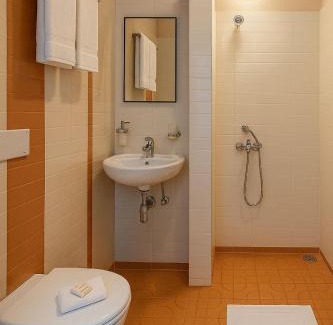 Sahakar Nagar Hotel | Urban Stay