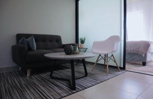 Greater Johannesburg Metropolitan Area Apartment | Urban stay on Hilton