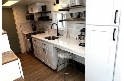 Caldwell House | Urban Tiny Home Getawayn