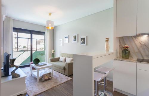 Cedofeita Apartment | Urban Views - ML inspired by Torre dos Clérigos