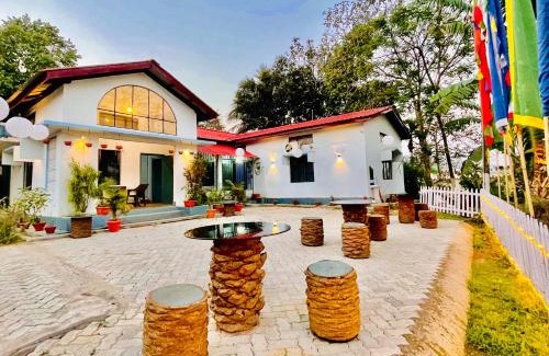 Gauhati House | Urban Villa