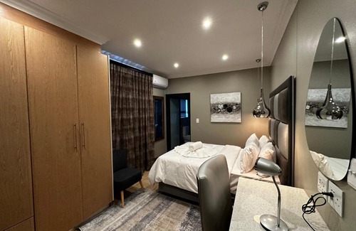 Silverton House | Urban Villas Guest House