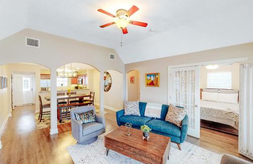 Historic Garderns House | Urban Villita