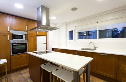 Hondarribia House | Urbanization Errezubi - Apartment for 6 people at 400 mts. of the beach.