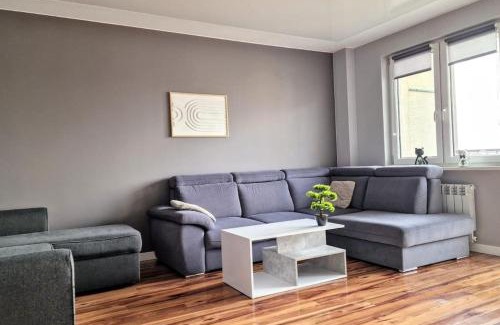Lodz Apartment | UrbanOasis8thFloor-Airport-AtlasArena-Orientarium