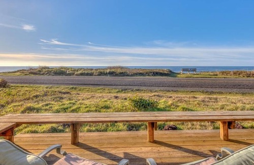 Yachats House | Urbanski House