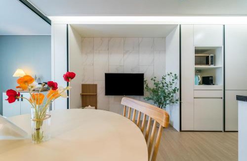 Yeon-dong Apartment | Urbanstay Jeju Airport