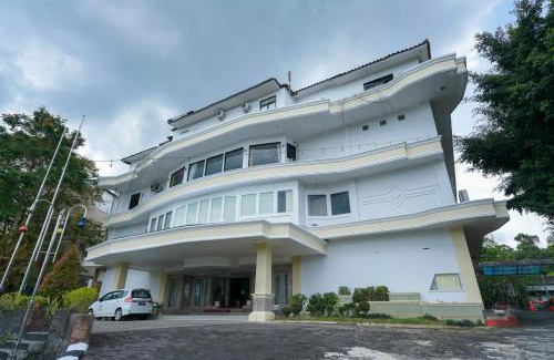 Pangkalpinang Hotel | Urbanview by Millenium Hotel