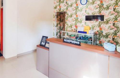 Padang Hotel | Urbanview Hotel Falah Residence Syariah By RedDoorz