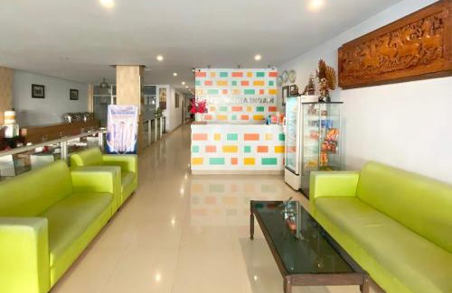 Palopo Hotel | Urbanview Hotel Mulia Indah Palopo