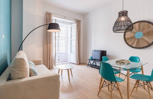 La Merced Apartment | Urbe10 Plaza de la Merced 1 Bedroom Apartment (2B)