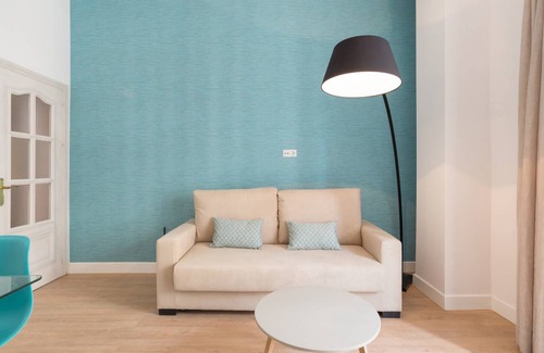 La Merced Apartment | Urbe10 Plaza de la Merced 1 Bedroom Apartment (2B)