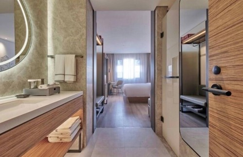 Yansha Hotel | UrCove by HYATT Beijing International