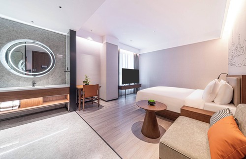 Linxia Road Subdistrict Hotel | UrCove by Hyatt Lanzhou Xiguan Cross