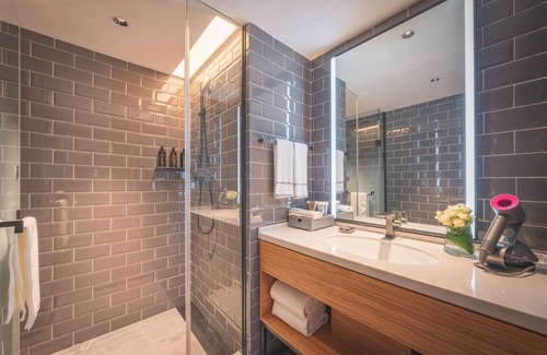Xuan Wu Hotel | UrCove by Hyatt Nanjing Downtown