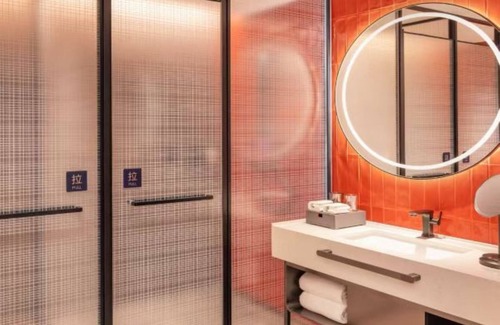 Pudong Hotel | UrCove by Hyatt Shanghai Xuhui West