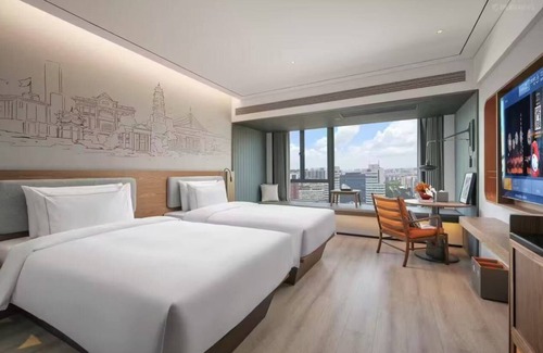 Longhu Qu Hotel | UrCove Shantou Xinyicheng Huanghe Road
