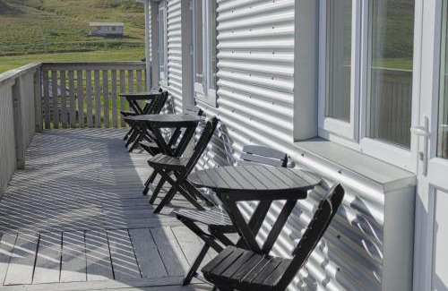 Nordurfjordur House | Urdartindur Guesthouse and Cottages