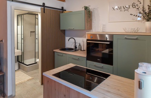 Bruckmuehl Apartment | "urlaub zum Wohlfühlen." Modern Eingerichtete Ferienwohnung mit Gartenbereich!