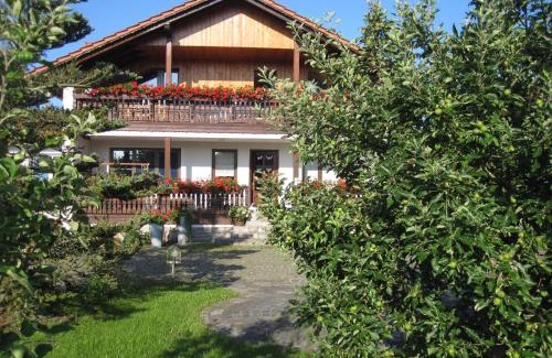 Heilbad Heiligenstadt House | Urlaubspension 'Hohes Rott' und Apartmenthaus