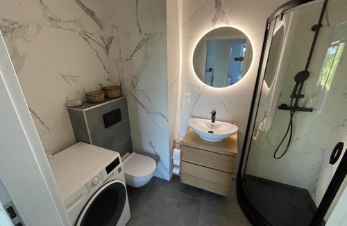 Rumia Apartment | Uroczy Apartamet z Ogródkiem i widokiem na naturę,