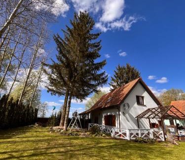 Nowe Guty House | Uroczy dom nad jeziorem Śniardwy tuż obok plaży