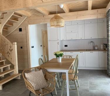 Czarny Dunajec Ski Chalet | Uroczy drewniany domek - Domki pod Brzegiem