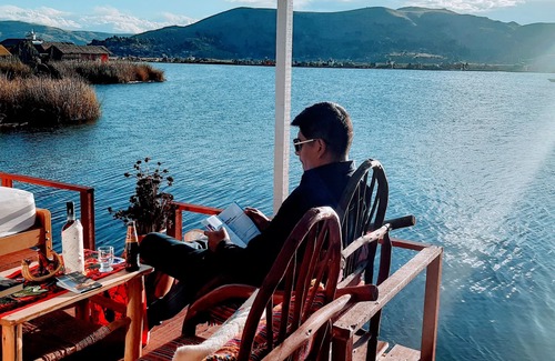 Puno Boat Rental | UROS AMARU MARKA FLOATING EXPERIENCE family room
