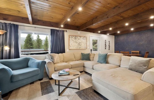 Moonridge Apartment | Ursa Major & Minor #2136 by Big Bear Vacations