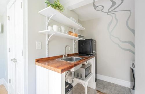 Cabbagetown Apartment | Ursa Minor