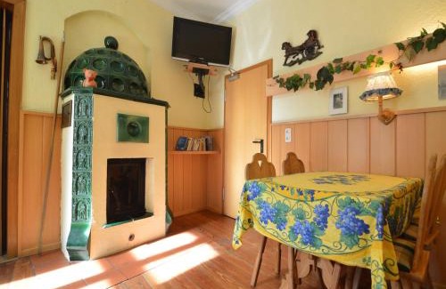 Uerzig House | Urzig Heritage Riverside Stay, cleaning included