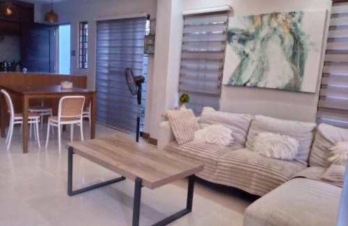 Mandurriao House | US 1975 monthly for furnished HOUSE and brand new CAR in Exclusive Neighborhood
