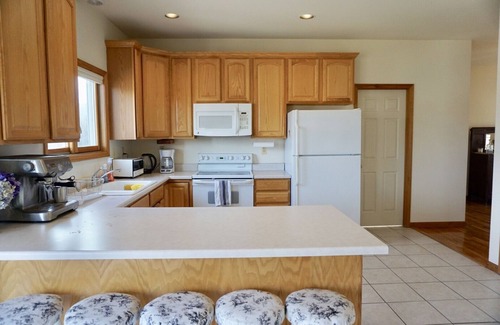 Beaverdam Lake-Salisbury Mills House | Cozy Lake Front House w. Pool near Storm King and West Point