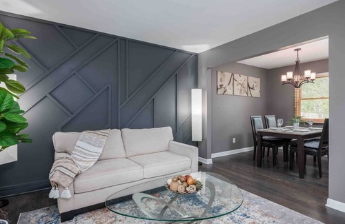 Drayton Plains House | Lakefront retreat near shopping and ski resorts