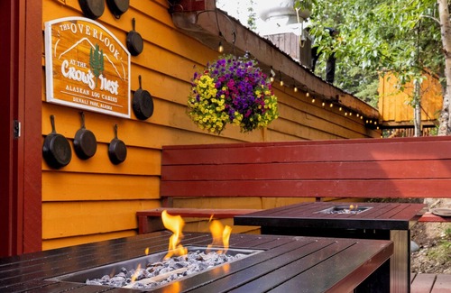 Denali Cabin | Standard Double Caribou Cabin