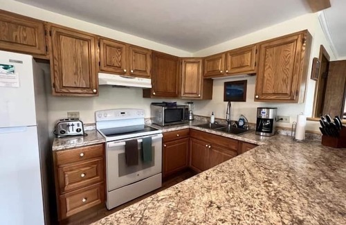 Healy House | Denali Park View House, 4-Bedroom