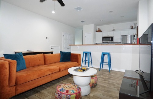 Spring Branch House | Cozy Casita near Wimberley & Canyon Lake